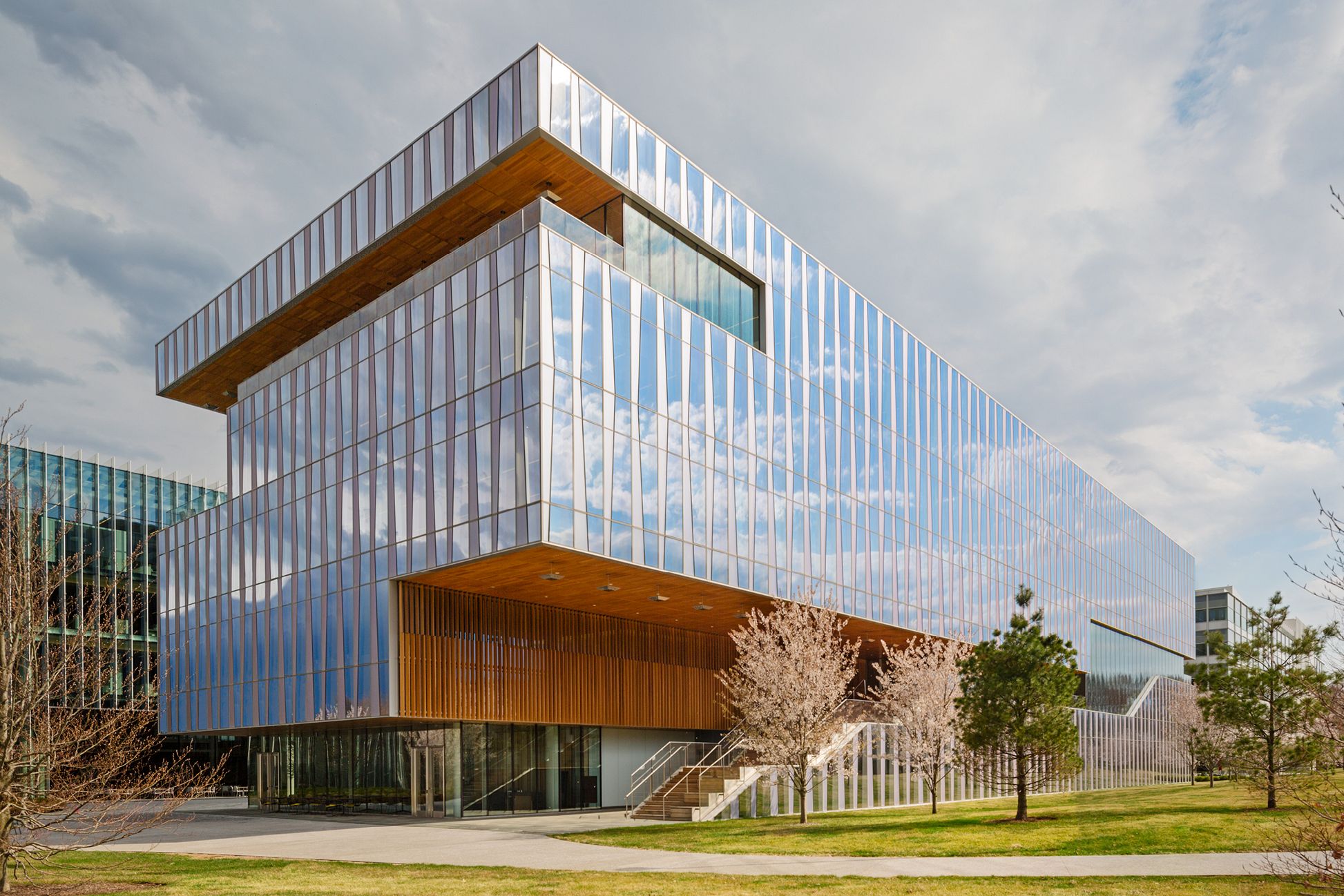 Novartis Office Building - Projects - Weiss/Manfredi